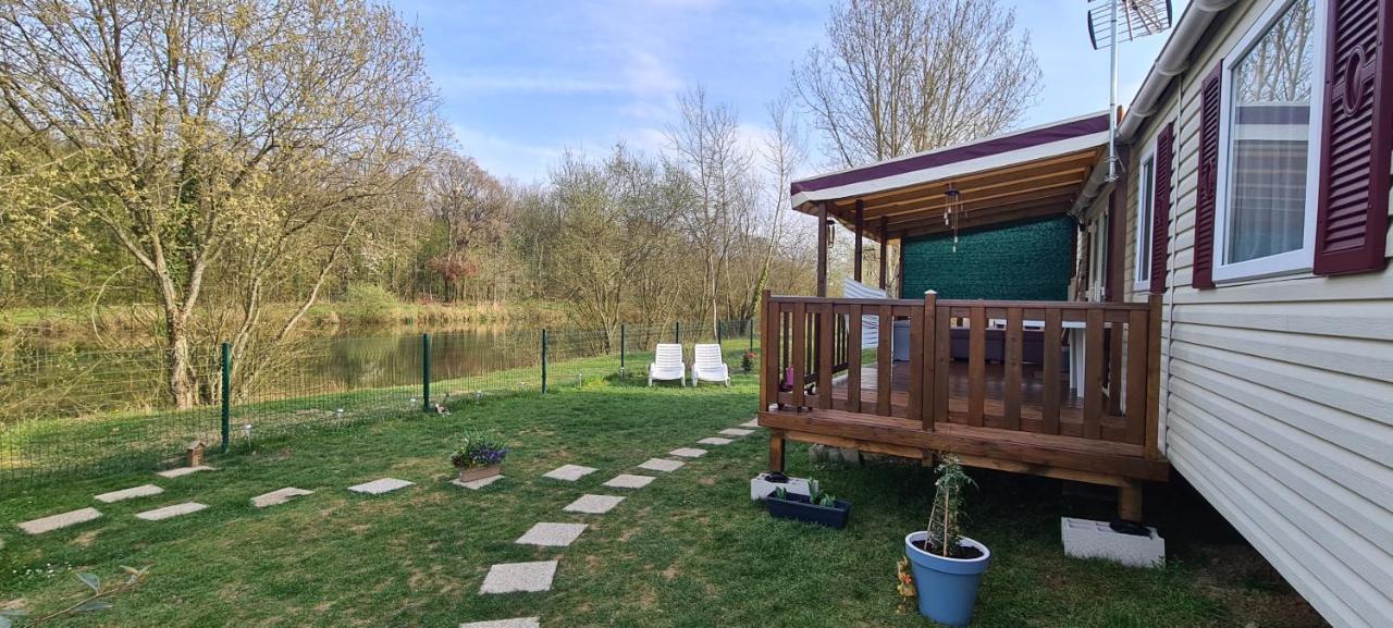 Mobil-Home 8 Personnes Vue Lac & Wi-Fi Inclus Onzain Kültér fotó